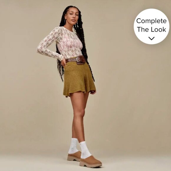 UGG New Heights Clog 6 - Picture 3 of 7